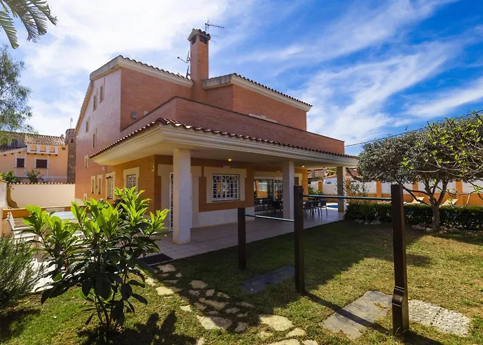 Viladomat Beach - Only Families Villa